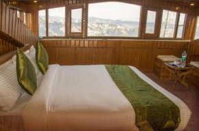 Hotel shimla palace , lower chakar